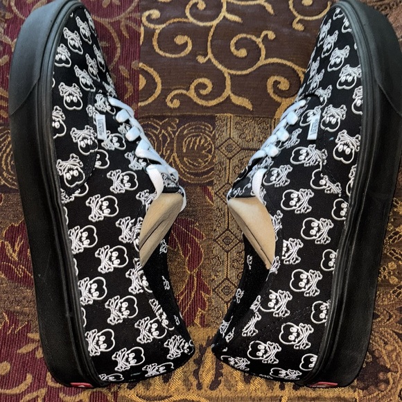 Vans Authentic Comfycush Skull and Cross Bones - Picture 2 of 7